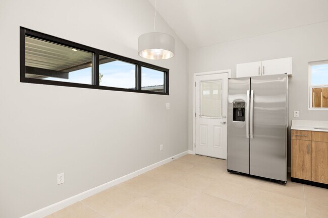 408 Sparrow Rd unit 4, Weslaco, TX 78596 - photo 7