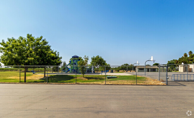 Gratton School Outer East Stanislaus Modesto has a great sports program.