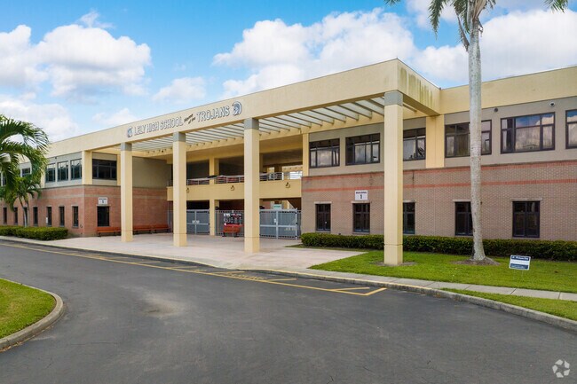 Lely High School is a B+ ranking school in East Naples with 1,600 students