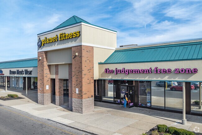 The residents of Shady Lane can walk to Planet Fitness gym located on South Hamilton Road.