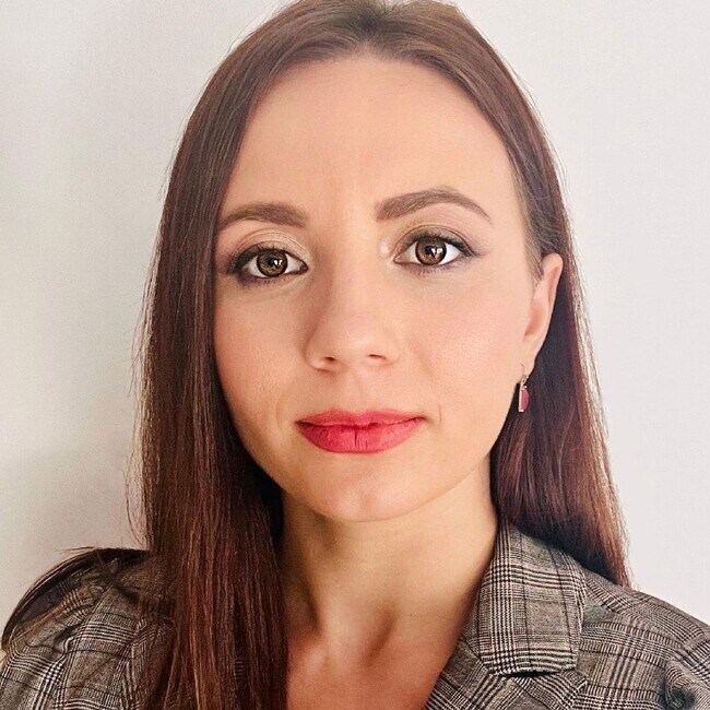 Agent Photo