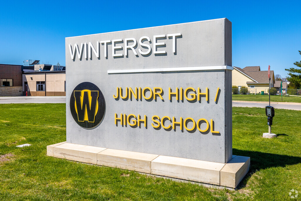 Welcome to Winterset Junior High School.