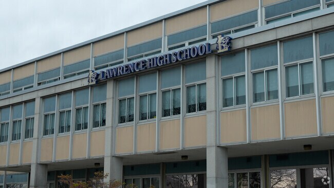 School Sign Screenshot