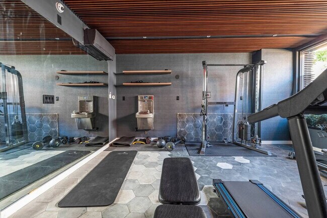 583 Lorimer St unit ID1013673P, Brooklyn, NY 11211 - photo 4