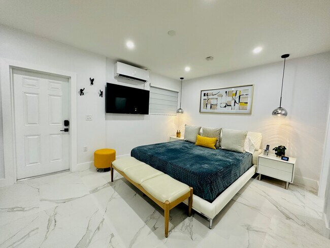 9625 SW 132nd Ct unit Efficiency, Miami, FL 33186 - photo 4