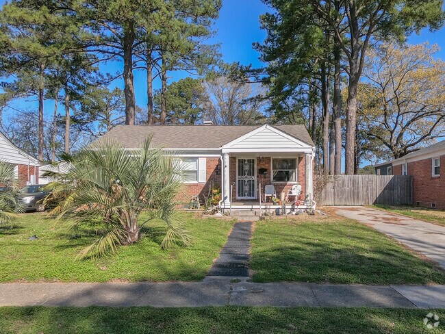 Smaller Interior homes of Riverpoint often ooze historic charm and character.