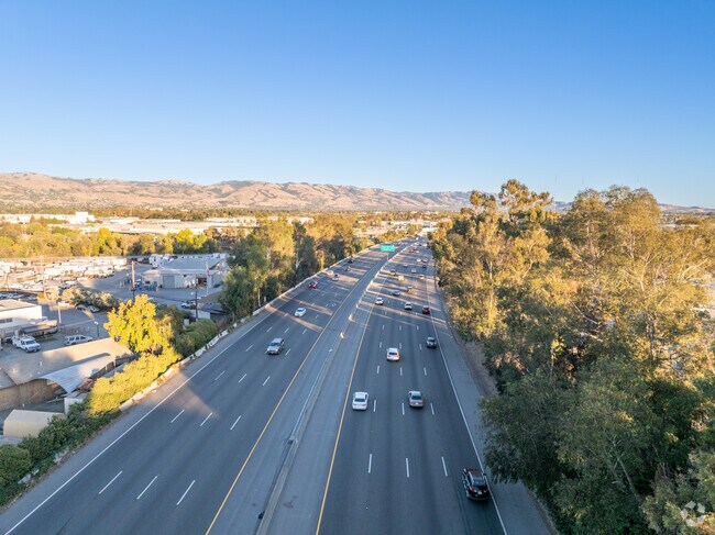 Interstate 880 is minutes from Luna Park, making travel convenient for residents.