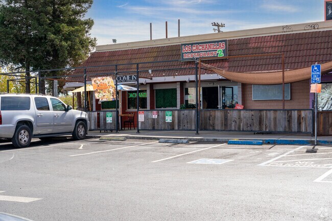 Los Cachanillas serves Mexican fare in the Bay Point West area.