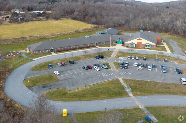 Hi above the Hardwick Elementary School