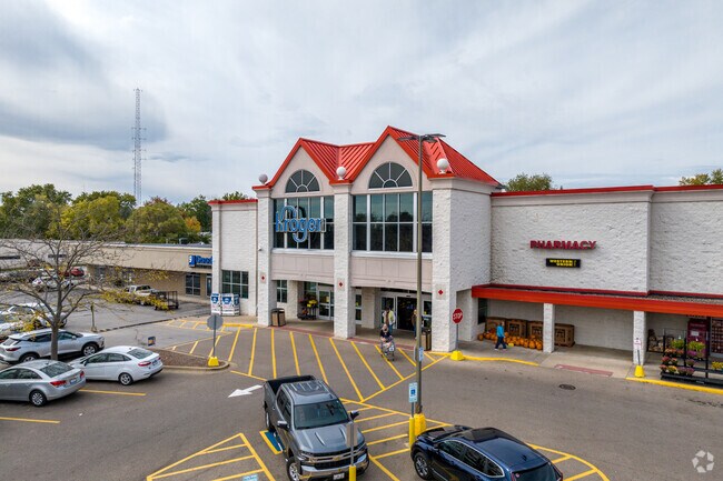 The shopping center in Chillicothe has a total of 106,262 square feet of retail space.