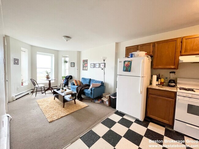 96 Hammond St unit 4, Roxbury Crossing, MA 02120 - photo 2