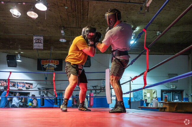 Downtown Dayton residents work on their stamina and speed at Drakes Downtown Gym.