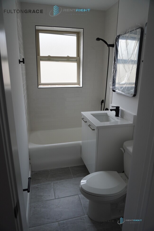 1553 W Hollywood Ave Unit 209, Chicago, IL 60660