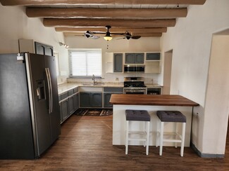 460 S Bosque Loop, Bosque Farms, NM 87068