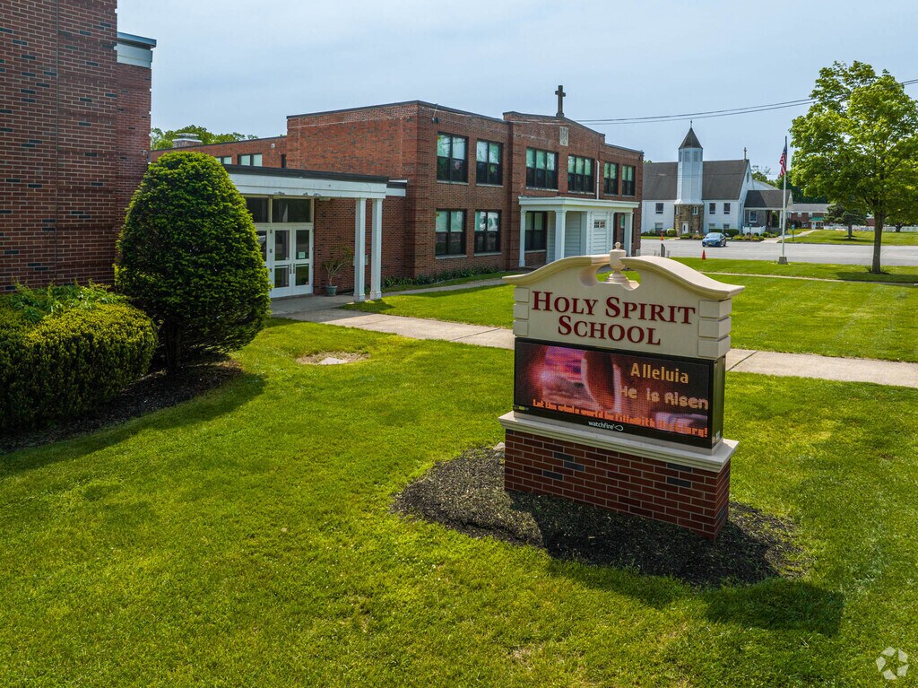 Holy Spirit School in Pequannock.
