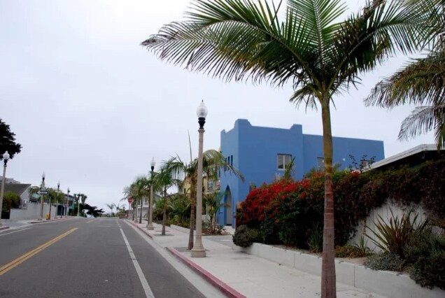 Beach access at the end of the street