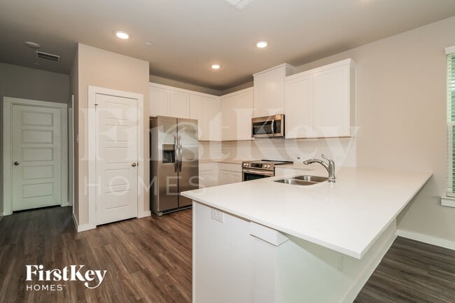 18416 Idyllic Aly, Shenandoah, TX 77385 - photo 6