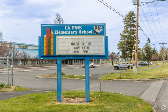 Younger students in La Pine attend La Pine Elementary School.