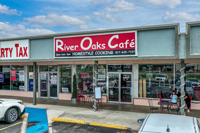 A local favorite, River Oaks Cafe, boasts quaint small-town character.