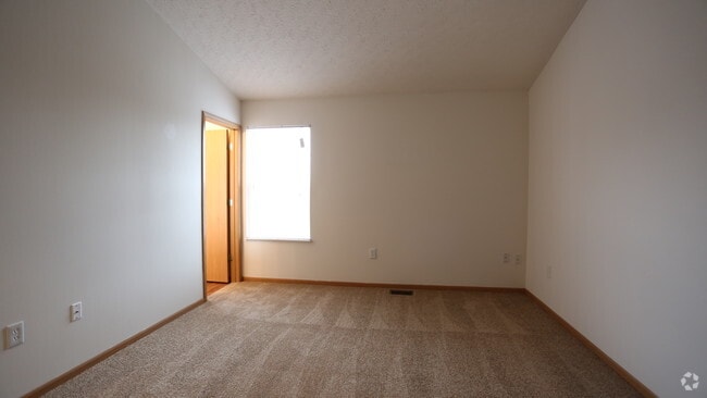 Pickerington Ridge, Pickerington, OH 43147 - photo 6