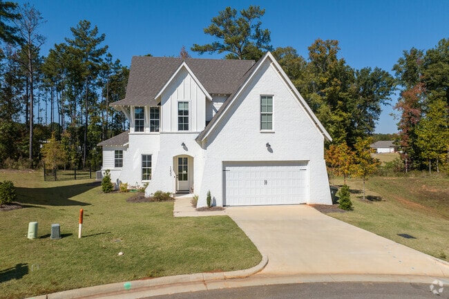 Modern craftsman style homes in Northwest Auburn feature attached garages.