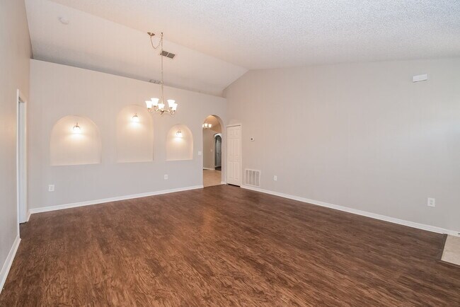 12451 Glenn Hollow Dr, Jacksonville, FL 32226 - photo 2