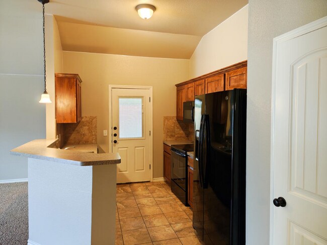 701 Sladecek Dr unit A, Killeen, TX 76542 - photo 2