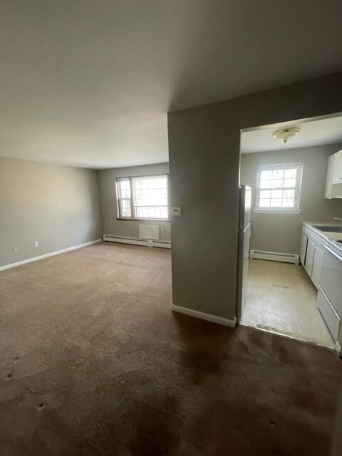 170 High St unit B, East Hartford, CT 06118 - photo 5