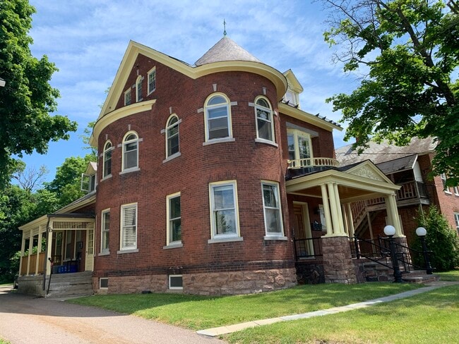 85 E Spring St, Winooski, VT 05404 - photo 2