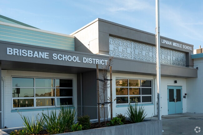 Lipman Middle School have a wonderful faculty in Brisbane.