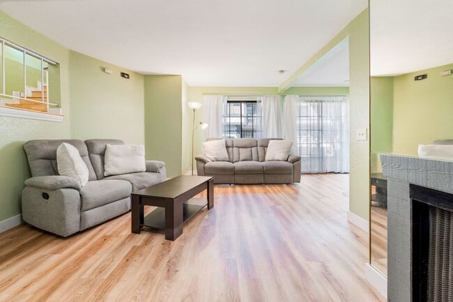 9006 Stacie Ln, Anaheim, CA 92804 - photo 3