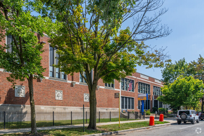 Edwards Elementary School is a public school located in Chicago.
