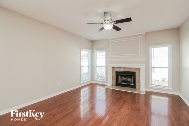 6619 Hawksnest Dr, Charlotte, NC 28269 - photo 4