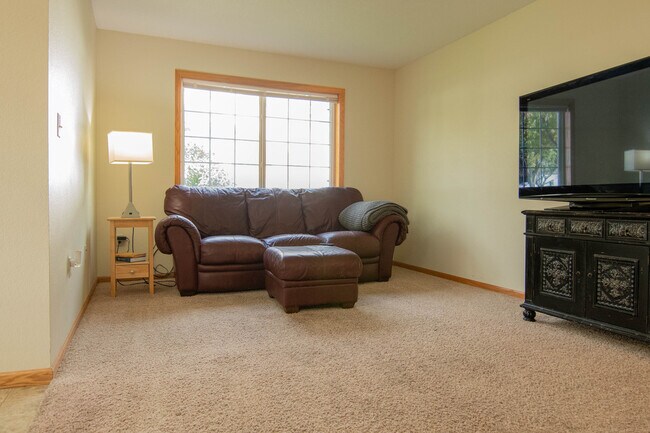 129 16th St S unit 1, Fargo, ND 58103 - photo 6