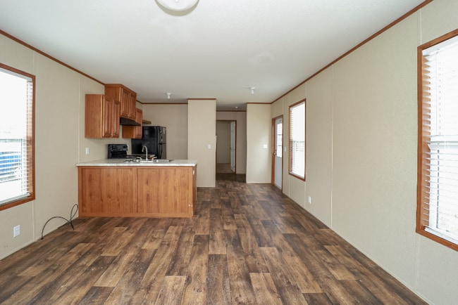 2764 Tx-327, Silsbee, TX 77656 - photo 3