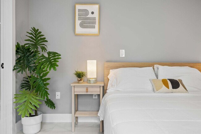 1350 NW 28th St unit FL1-ID1258048P, Miami, FL 33142 - photo 6