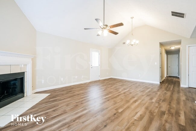 5715 Hidden Brook Cir, Atlanta, GA 30349 - photo 5