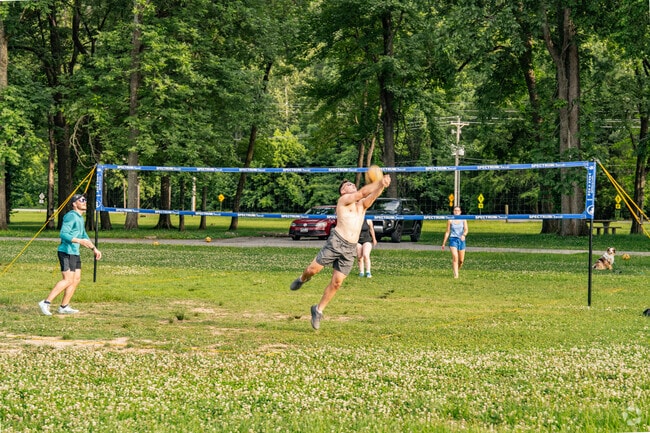 Robinwood is situated just above the numerous parks that line the Arkansas River.