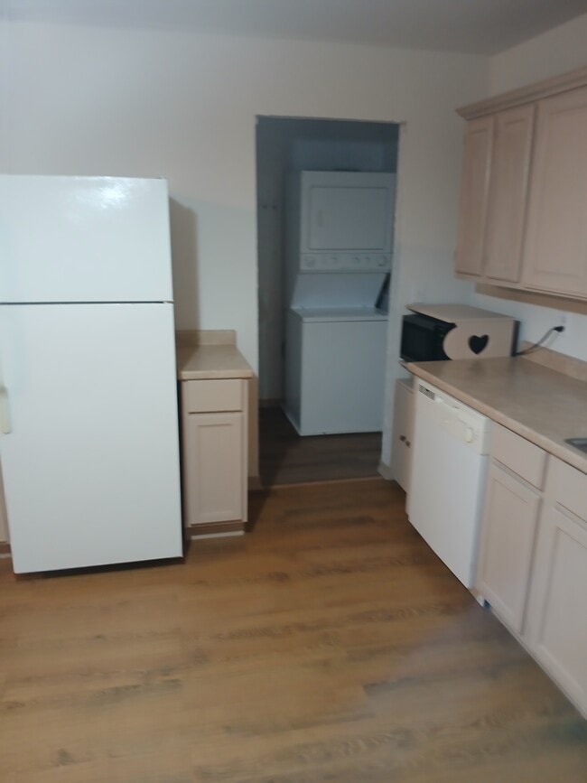 862 Tx State Highway 62, Buna, TX 77612 - photo 2