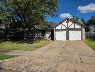 2114 Landcircle Ct, Sugar Land, TX 77478