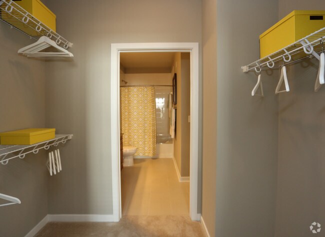 The Tala at Washington Hill, Baltimore, MD 21231 - photo 6