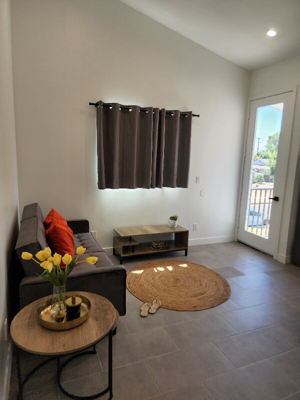 6655 Melba Ave Unit 2, Los Angeles, CA 91307