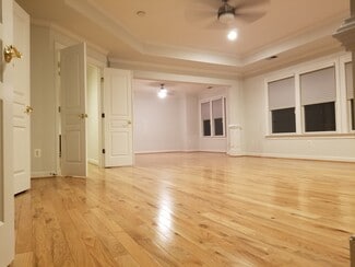 6438 Columbia Pike Unit 6438, Annandale, VA 22003