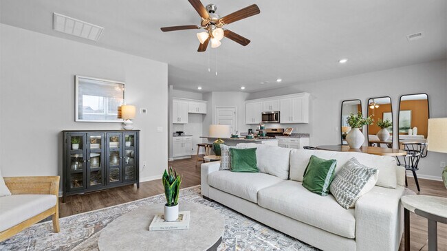 87 Weymouth Dr unit 36197425, Locust Grove, GA 30248 - photo 7