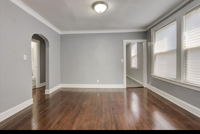 7923 S Clyde Ave unit Clyde SS 2, Chicago, IL 60617 - photo 7