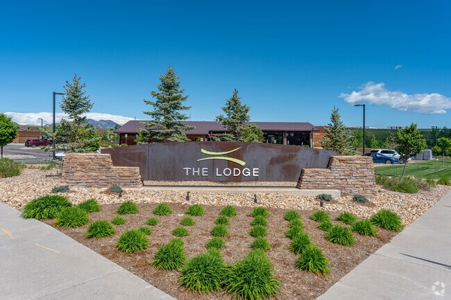 Meet neighbors and enjoy events at Skyestone Lodge in Broomfield.