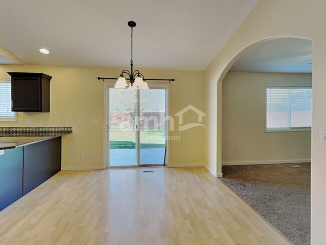 2360 N Grey Hawk Ave, Kuna, ID 83634 - photo 5