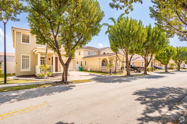 Spanish revival style homes in Naranja transports you to a more simpler times.