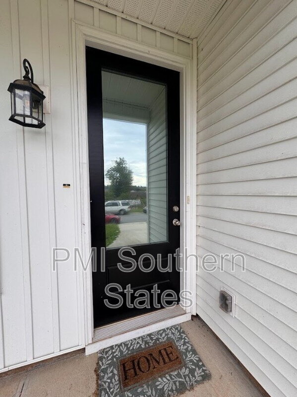 207 Clarus Crk Way, Travelers Rest, SC 29690 - photo 3