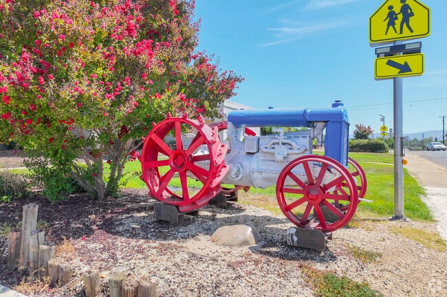 Las Plumas High School is where students, families, and staff unite for growth in South Oroville